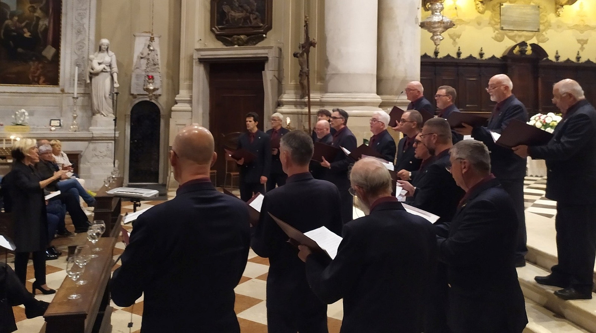 Immagine per Ruda, il coro Monteverdi canta con la soprano Polona Kante Pavlin